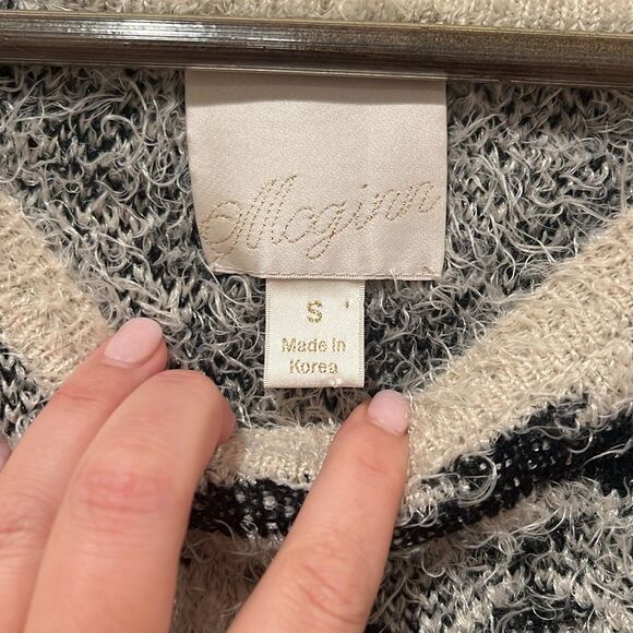 McGinn Taylor Oversized Eyelash Sweater Southwest - Size Small - Picture 5 of 7